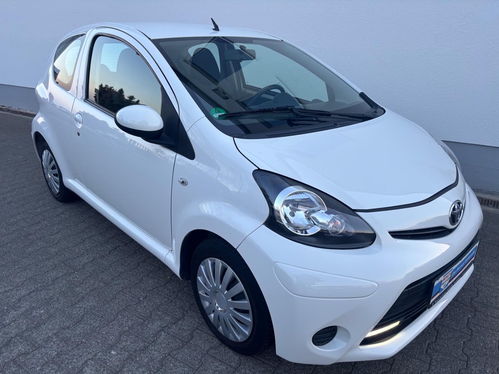 Toyota Aygo AYGO Cool Go Navi Klima PDC Allwetterreifen
