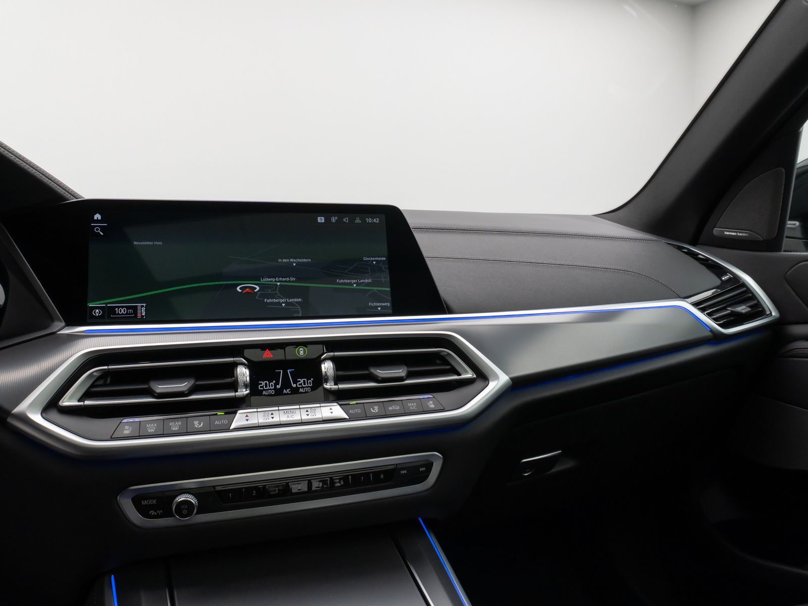 Fahrzeugabbildung BMW X5 M50i Panorama 360° Laser HUD H/K Individual