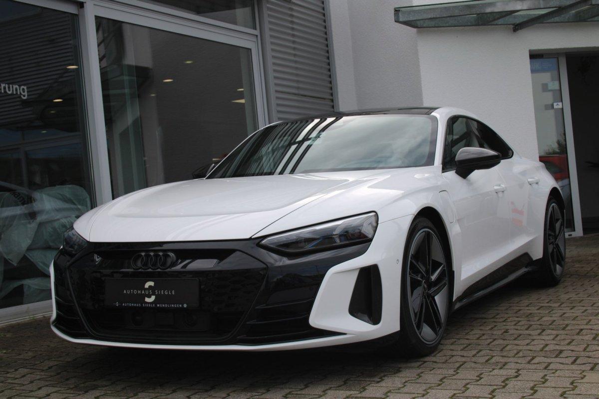 Audi e-tron RS GT quattro Carbon Matrix Top-View Pano