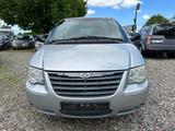 Chrysler Grand Voyager 2.8 CRD Autom. - Chrysler Grand Voyager mit Diesel-Antrieb: Automatik