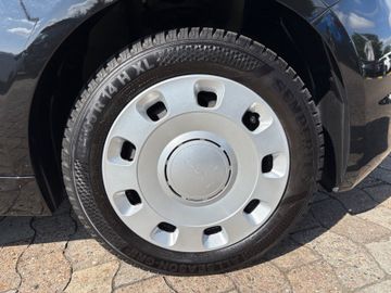 Fahrzeugabbildung Fiat 500 Dolcevita PDC Navi DAB CarPlay UConnect uvm