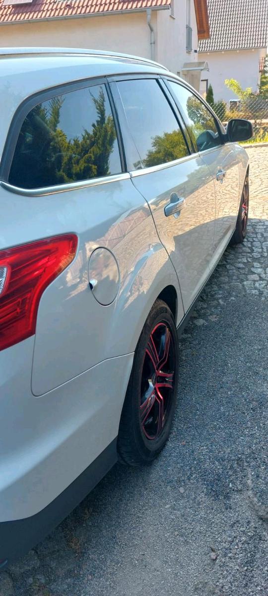 Ford Focus 2012 — photo 5