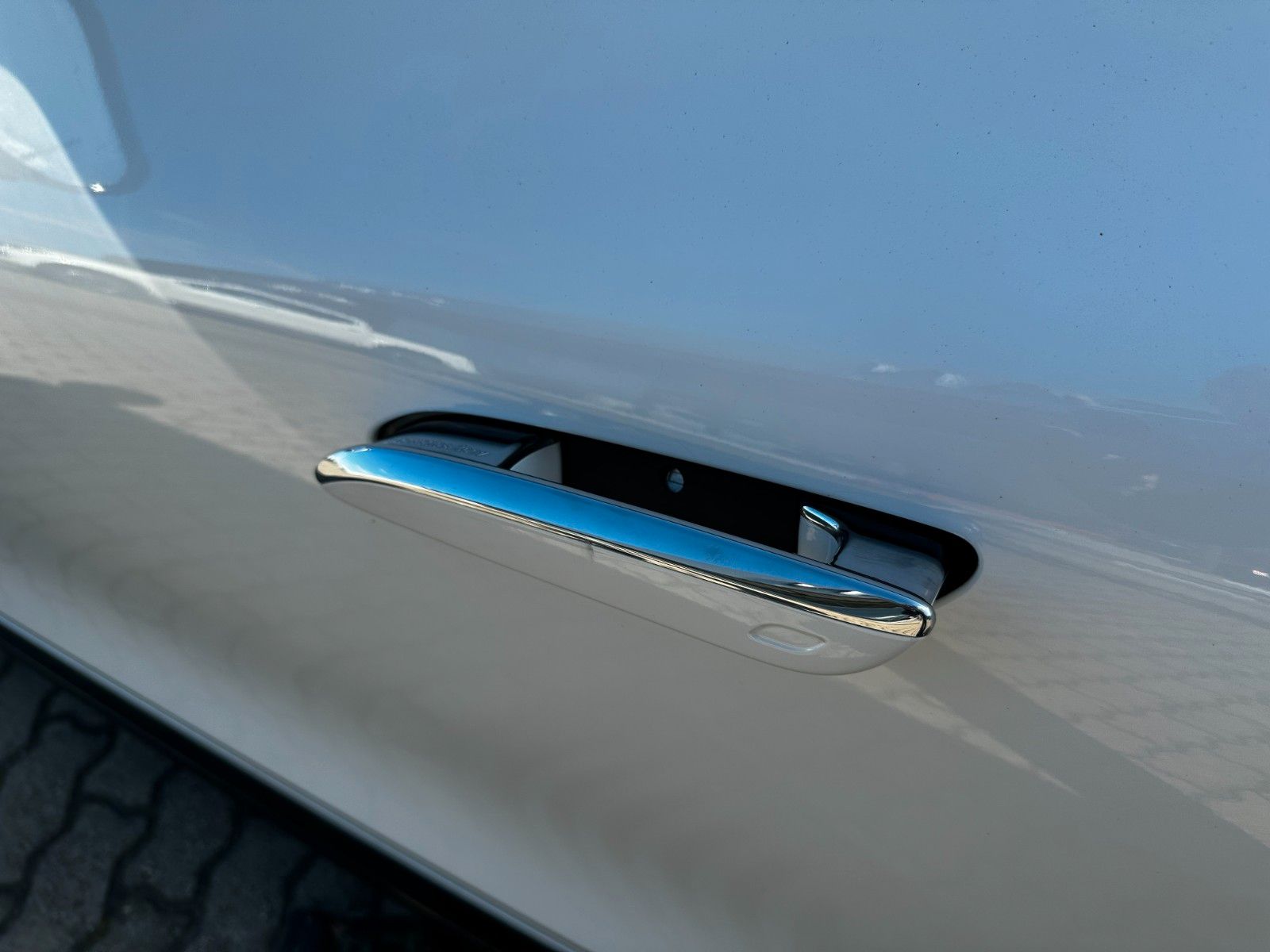 Fahrzeugabbildung Mercedes-Benz SL 43 AMG