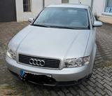 Audi 2.0 Automatik/2. Hand/Scheckheft/Garagenwagen - Audi A4 aus 2001: 2.0