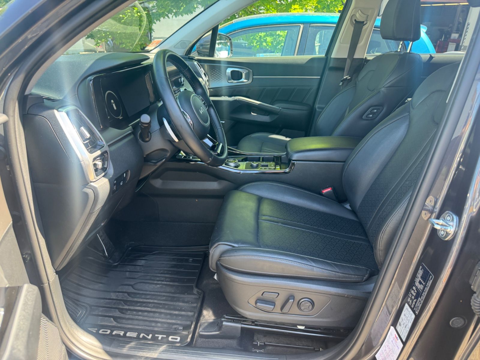 Fahrzeugabbildung Kia Sorento Platinum 4WD LED+ACC+BOSE+NAVI