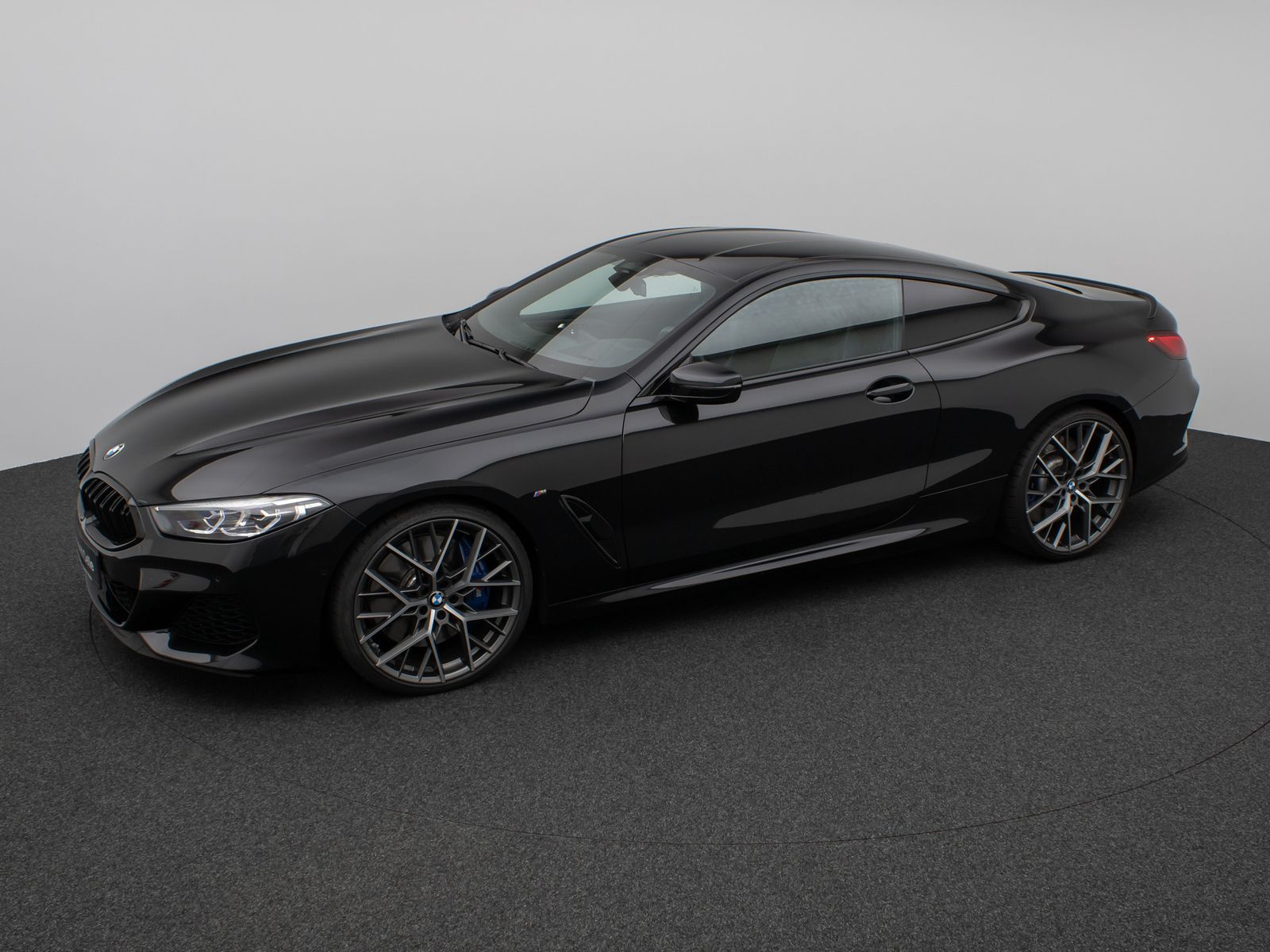 Fahrzeugabbildung BMW M850i xD Kamera HUD DAB H/K ACC SoftCl DisplKey