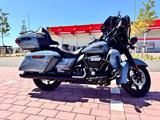 Harley-Davidson Ultra Limited 2024 only 1100 km. Sharkskin Blue.