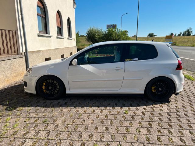 Volkswagen Golf 5 GTI - Edition 30