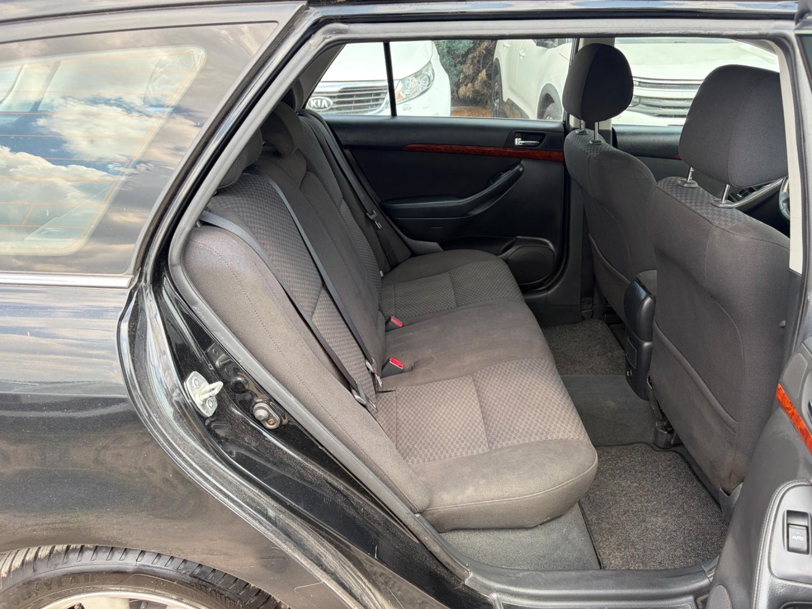 Toyota Avensis 2004 — photo 15