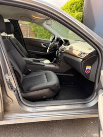 Mercedes E 200 - 9