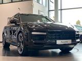 Porsche Cayenne Turbo PCM Sbel NachtA PDCC PDLS+ AHK ACC - Porsche Gebrauchtwagen in Landshut