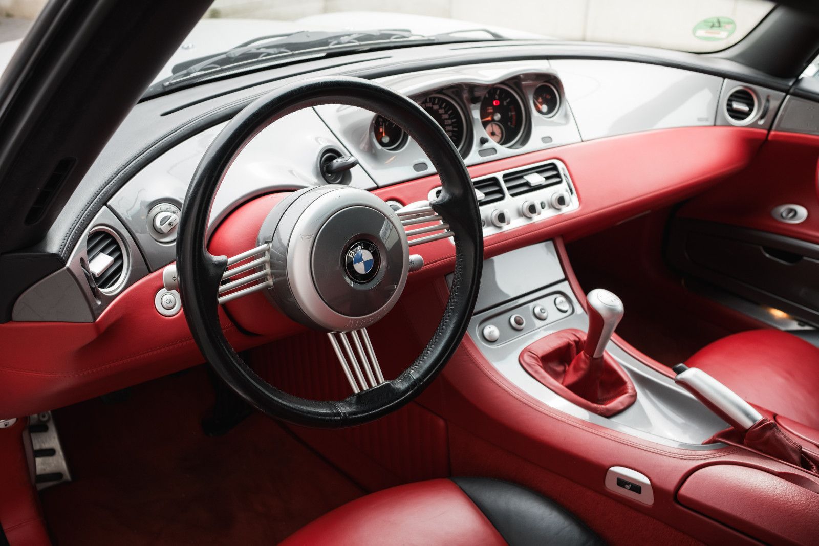 Fahrzeugabbildung BMW Z8 4.9 Roadster - 1. Hand - dt. Erstauslieferung