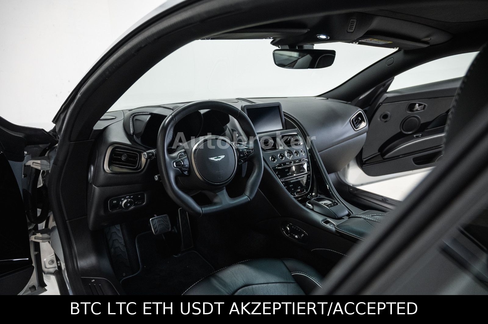 Aston Martin DBS – pogled 11