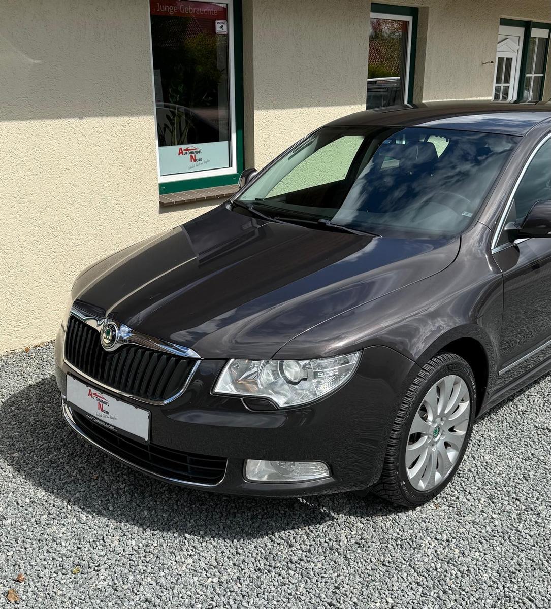 Skoda Superb Automatik  3,6L 4X4  AHK PDC Sitzheizung