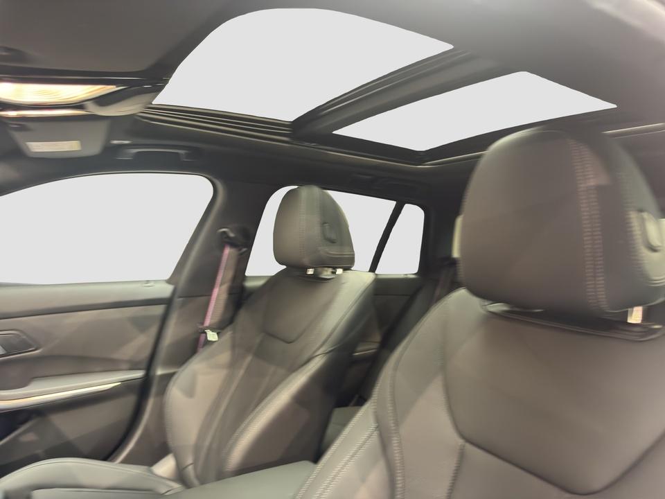 BMW M340i xDrive Touring Auto Navi Tempom.aktiv