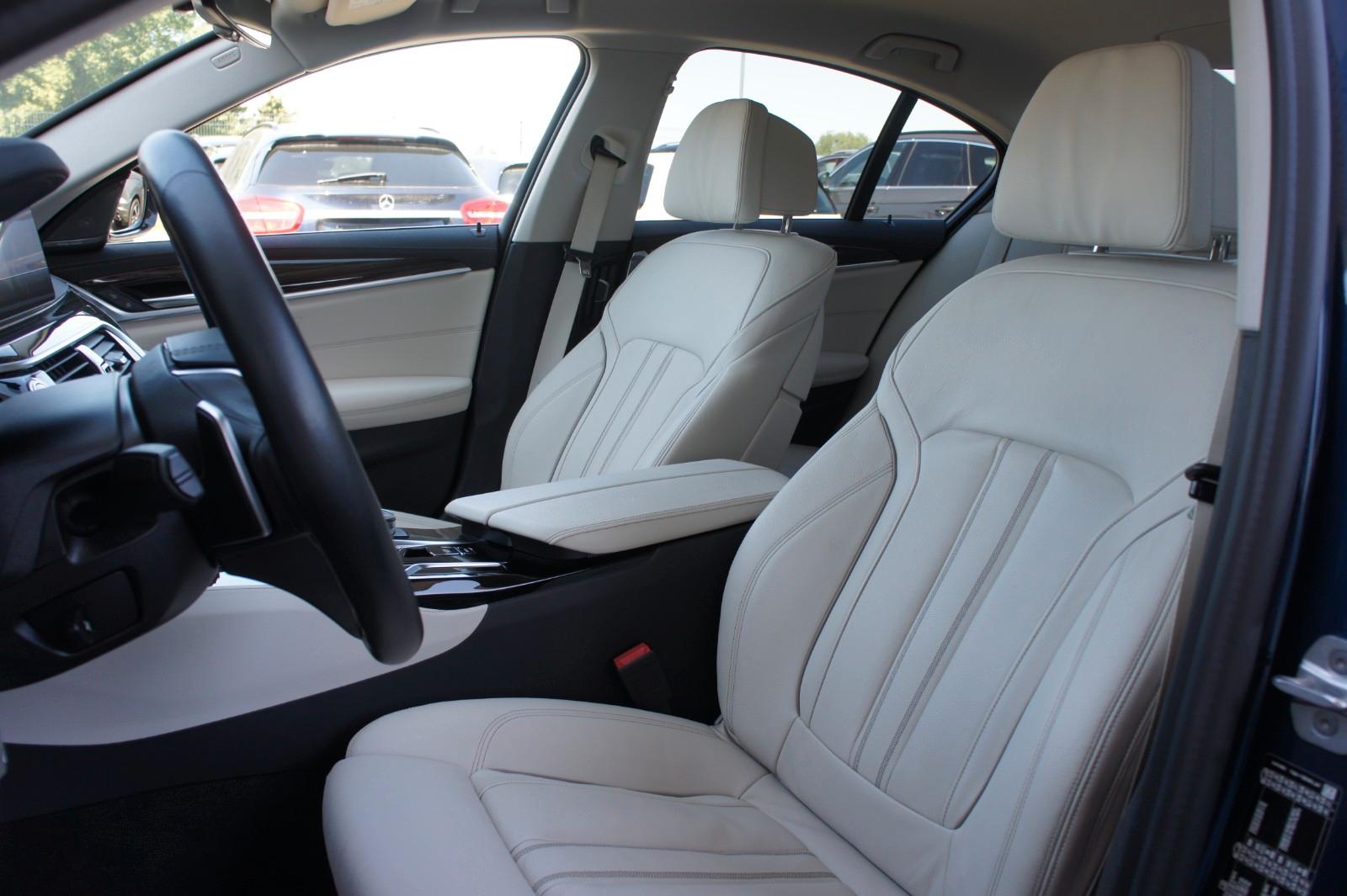 BMW 520d Limousine xDrive Luxury-Line *STANDHZG*