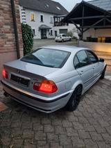 BMW 323i - - BMW 323 aus 2000: 323i