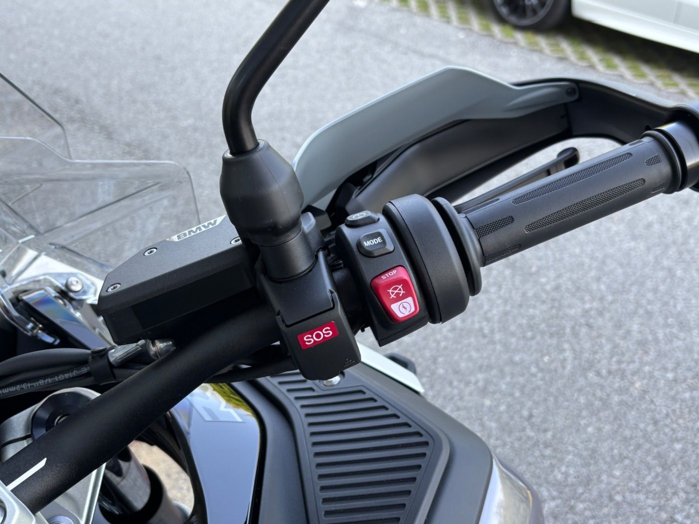 Fahrzeugabbildung BMW R 1300 GS Adventure 3 Pakete Triple Black