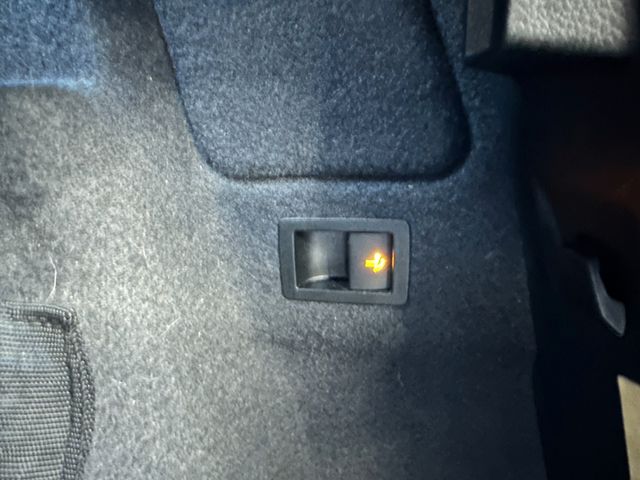 Skoda Karoq Ambition *1.Hand*AHK*PDC*NAVI*