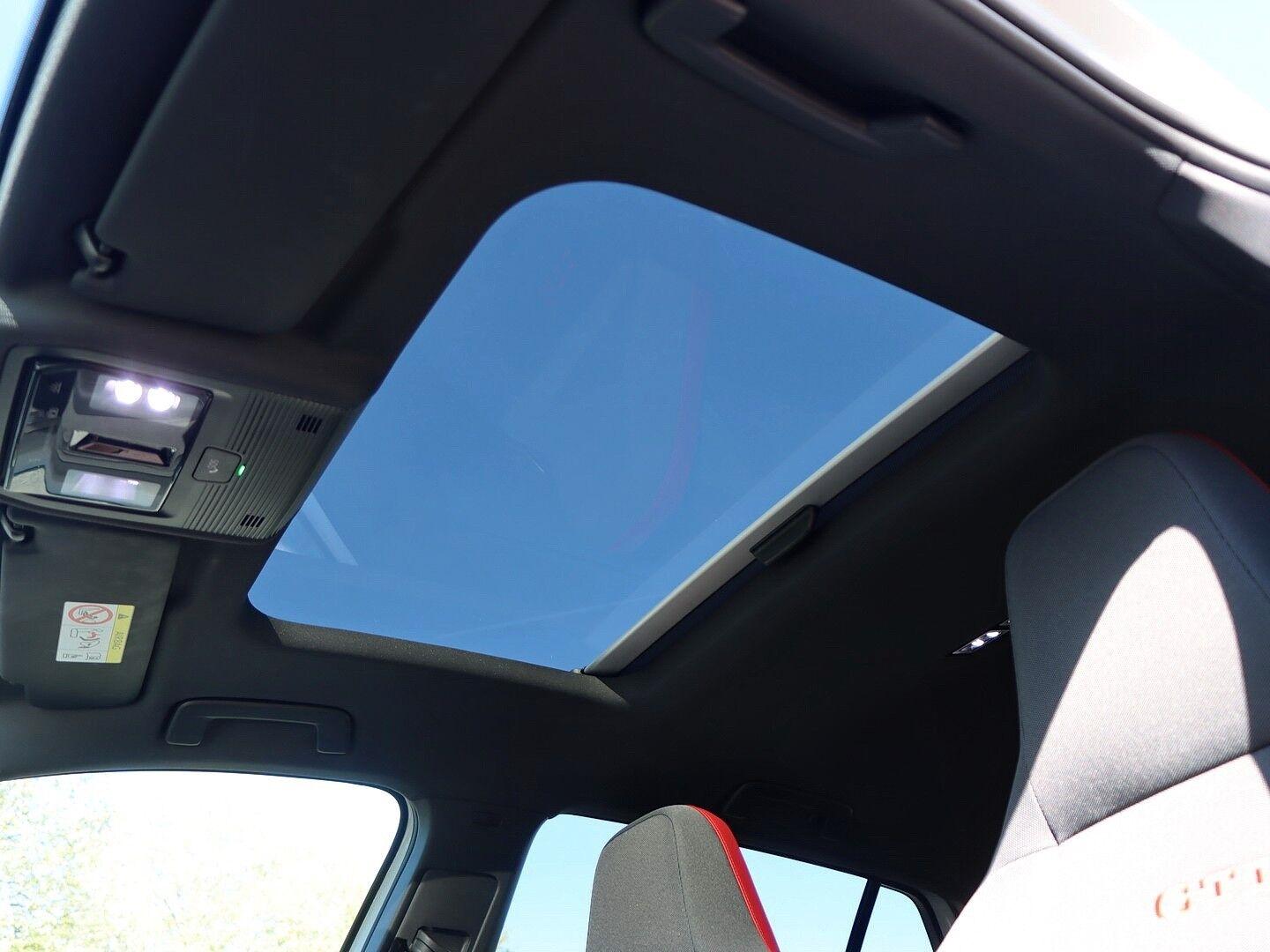 Volkswagen Golf GTI VIII 2.0 TSI OPF DSG PANO/LED/PDC/SITZH, миниатюра 13