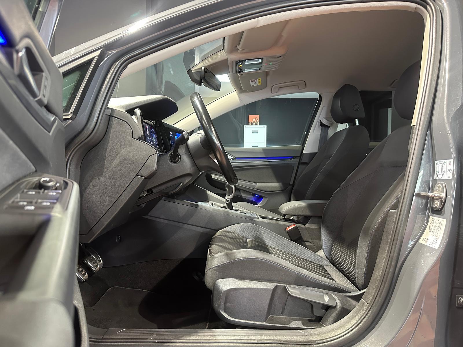 Volkswagen Golf 8 1.5TSI UNITED ACC AHK NAV 3Z-KLIMA AMBIEN, миниатюра 16