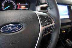 Fahrzeugabbildung Ford RANGER 2.0 TDCi 4x4 XLT DoKa Automatik + AHK