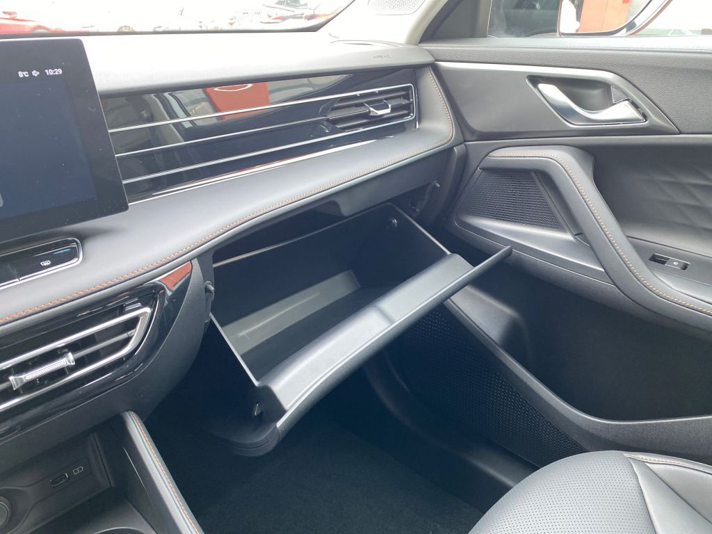 Fahrzeugabbildung MG HS 1.5T Automatik Luxury *Allwetter*LED*Cam*