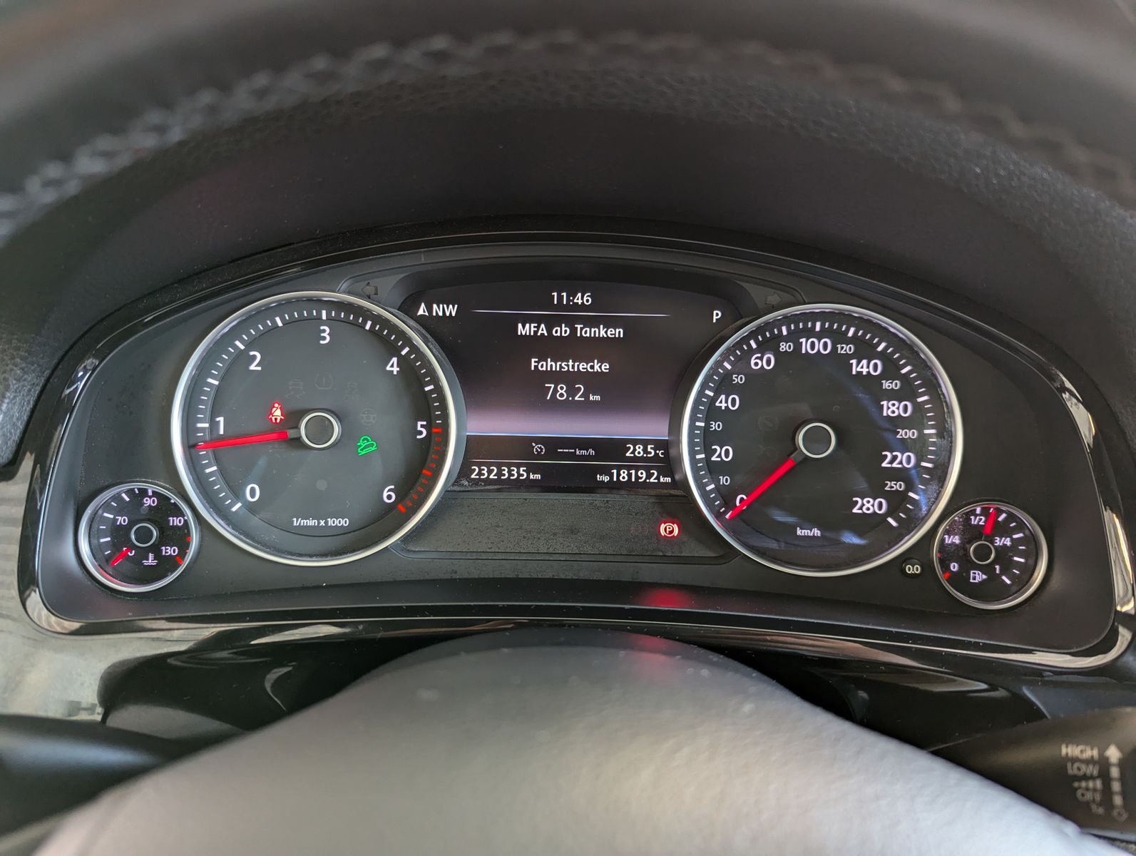 VW Touareg V6 TDI Pano Bi-Xen Memory DYNAUDIO StHz - Image 28