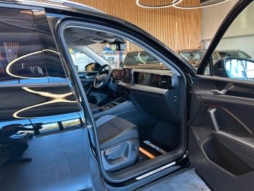 Volkswagen Tiguan *1-HAND*360°*LKHZ*ACC*LED*3-ZONEN*NAVI*