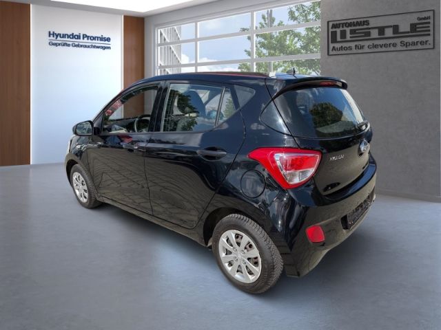 Fahrzeugabbildung Hyundai i10 Classic Soundsystem Klimaautom Allwetterreif