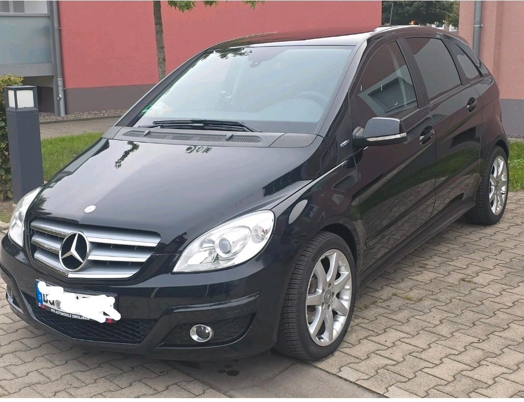 Mercedes-Benz B 180 BlueEFFICIENCY Standard