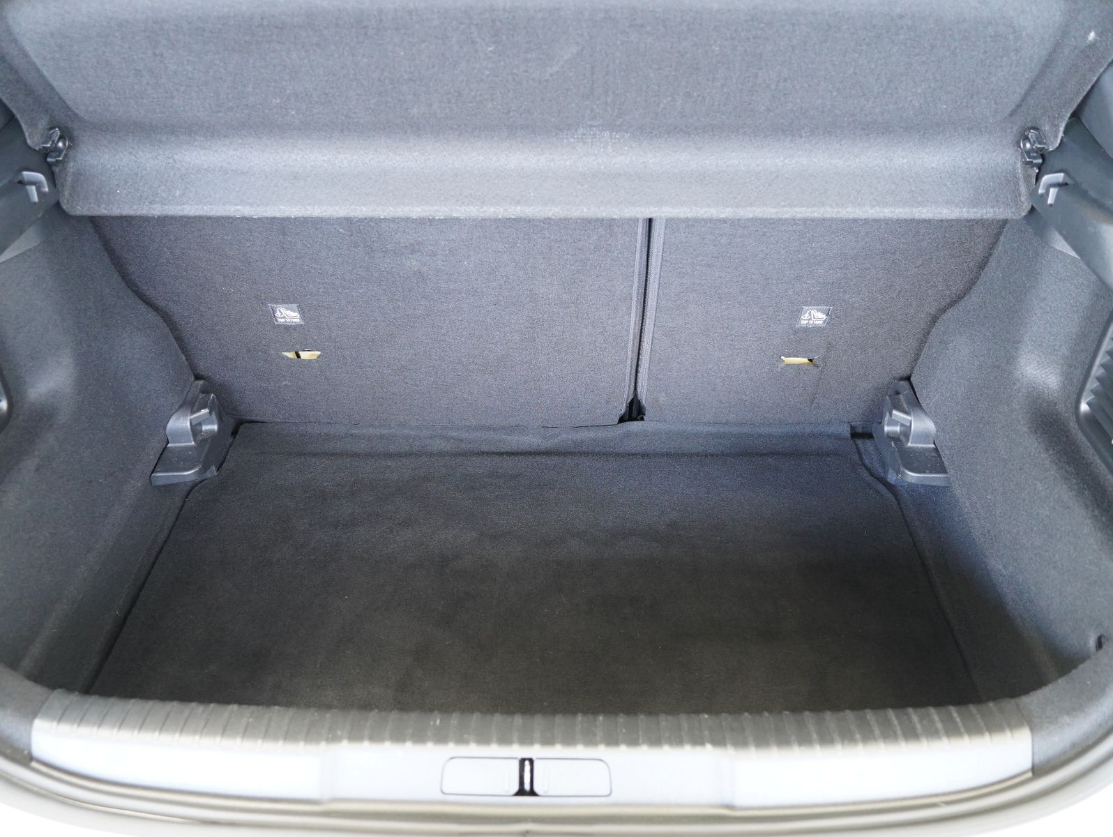 Fahrzeugabbildung Opel Mokka e Ultimate INTELLILUX/ACC/NAVI/SOH