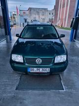 Volkswagen VW Bora Variant 1.8 5V Turbo Highline - Volkswagen Passat Variant aus 2001