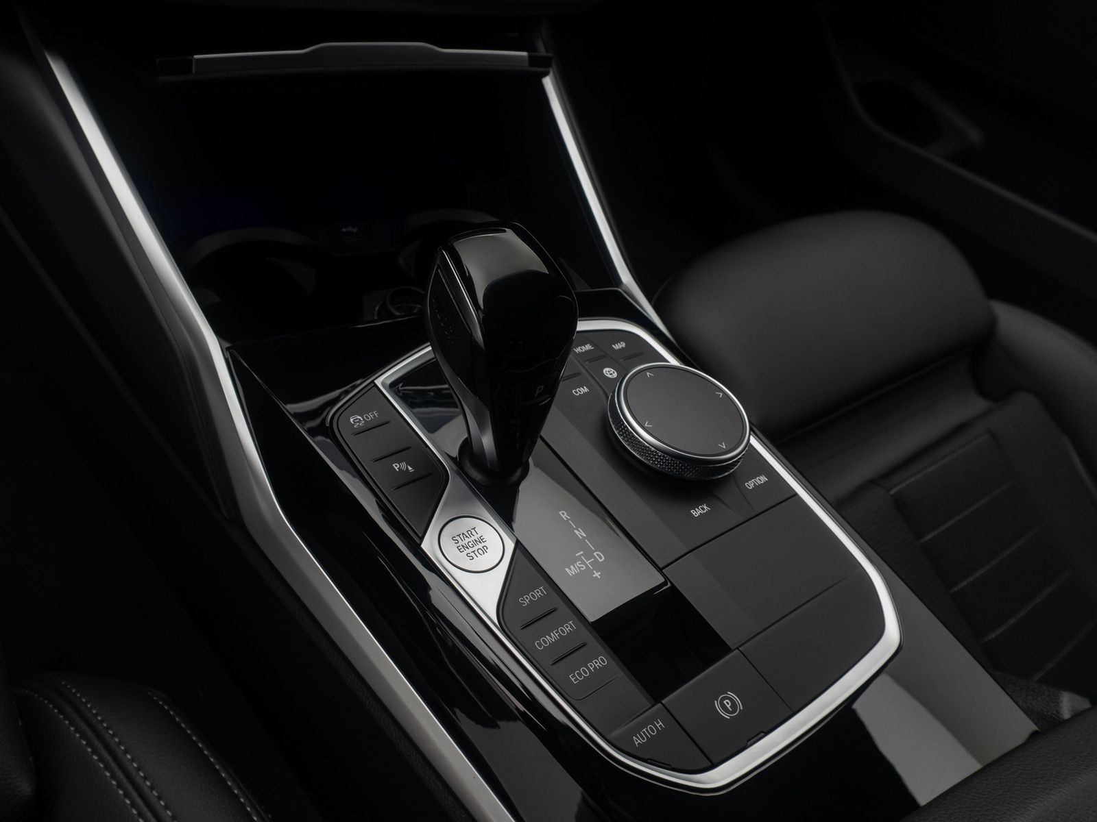 Fahrzeugabbildung BMW 320d Sport Line ACC DAB Komfort Laser HiFi Alarm