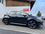 Toyota Yaris Style 1 Hand Kamera LED Leder Garantie - Toyota Yaris Style mit Benzin-Antrieb