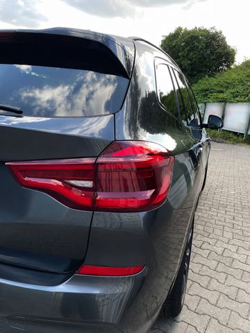 BMW X3 xDrive20d M SPORT AT M SPORT