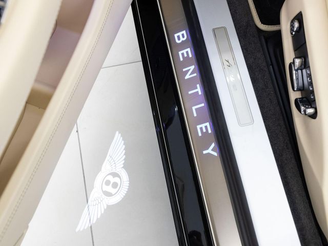 Bild #12: Bentley Continental GTC Azure V8 Vollleder Luftfederung