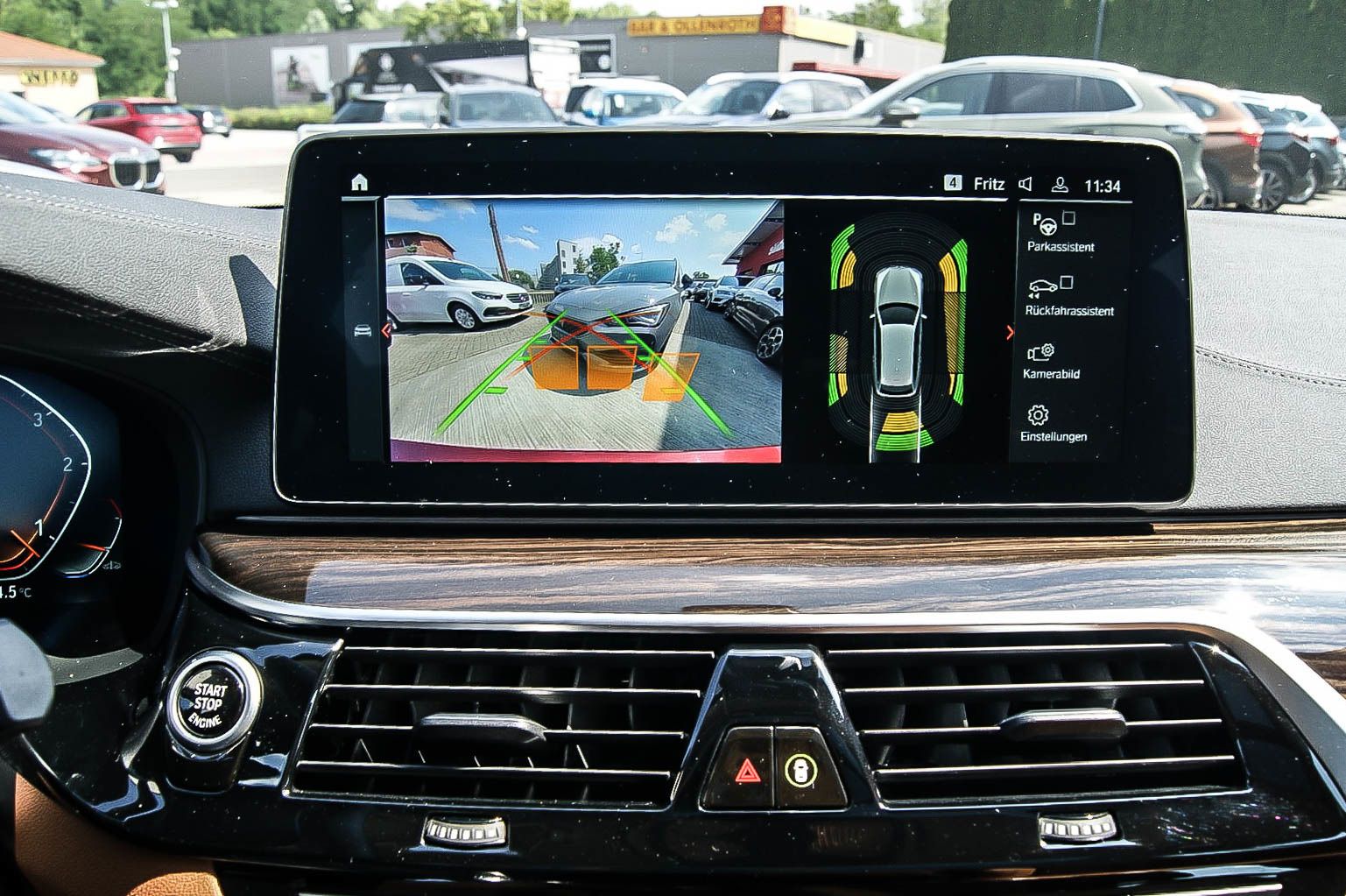 Fahrzeugabbildung BMW 530 d Touring H&K SOUND PANORAMA AVENTURINROT 3