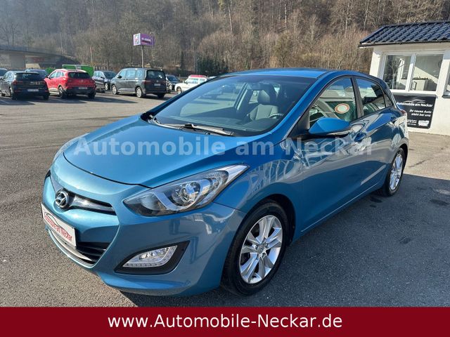 Hyundai i30 Classic 1.4-Teilleder-Navi-Kamera-LHZ-SHZ-