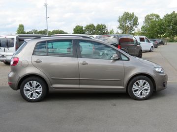 Volkswagen Golf - 3