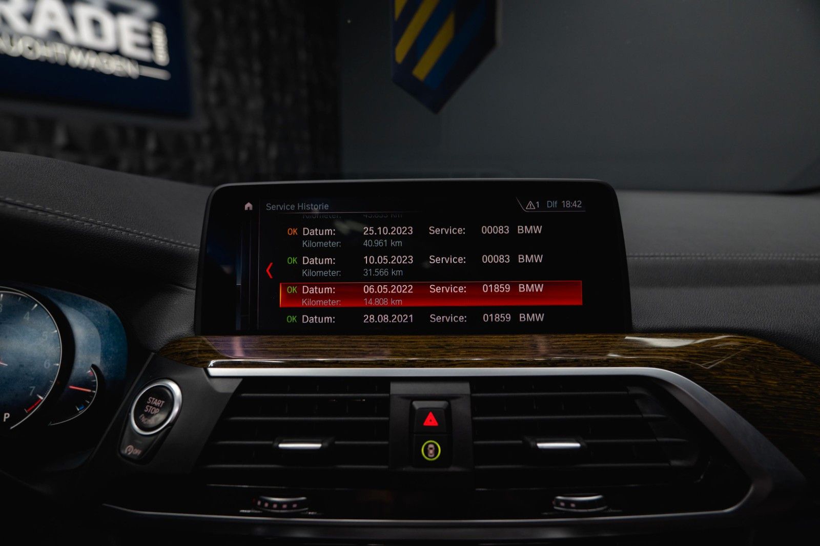Fahrzeugabbildung BMW X4 M40i M Performance Shadow Line | Pano | LED