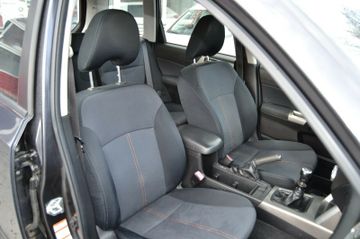 Fahrzeugabbildung Subaru Forester Comfort*4WD*Glühkerzen und Reifen NEU*