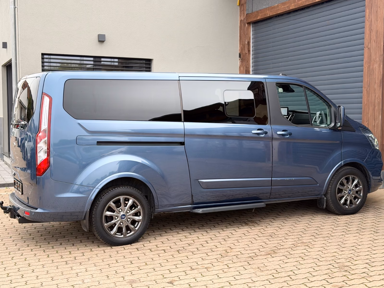 Ford Tourneo Custom L2/Leder/ACC/CAM/LED/AHK/Navi/8Si