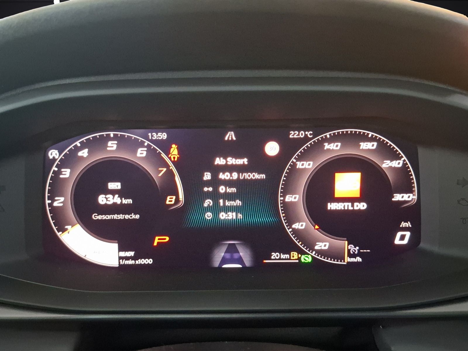 Fahrzeugabbildung SEAT Terramar eTSI Matrix Navi HUD ACC RFK SHZ 19"