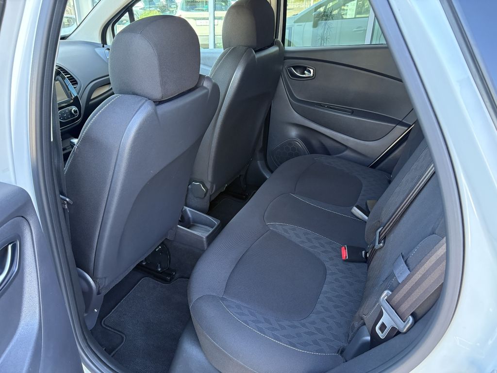 RENAULT Captur - Bild 9