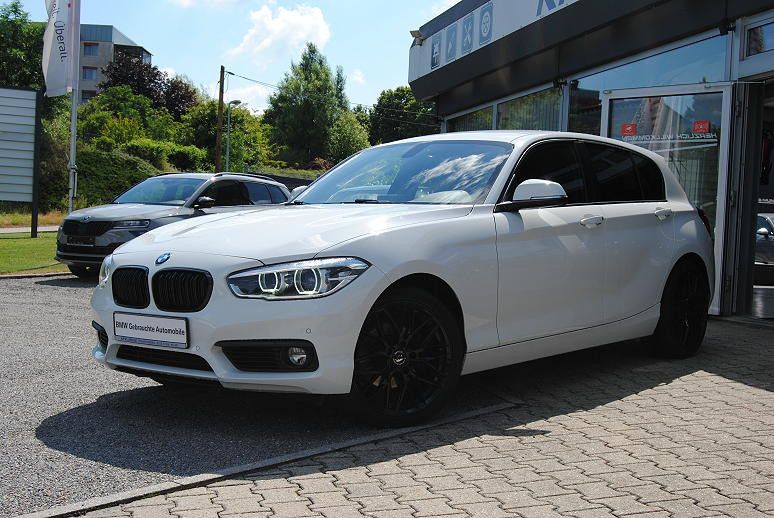BMW 120i A Sportsitz.Navi.Lenkradheiz.Kamera.LED.