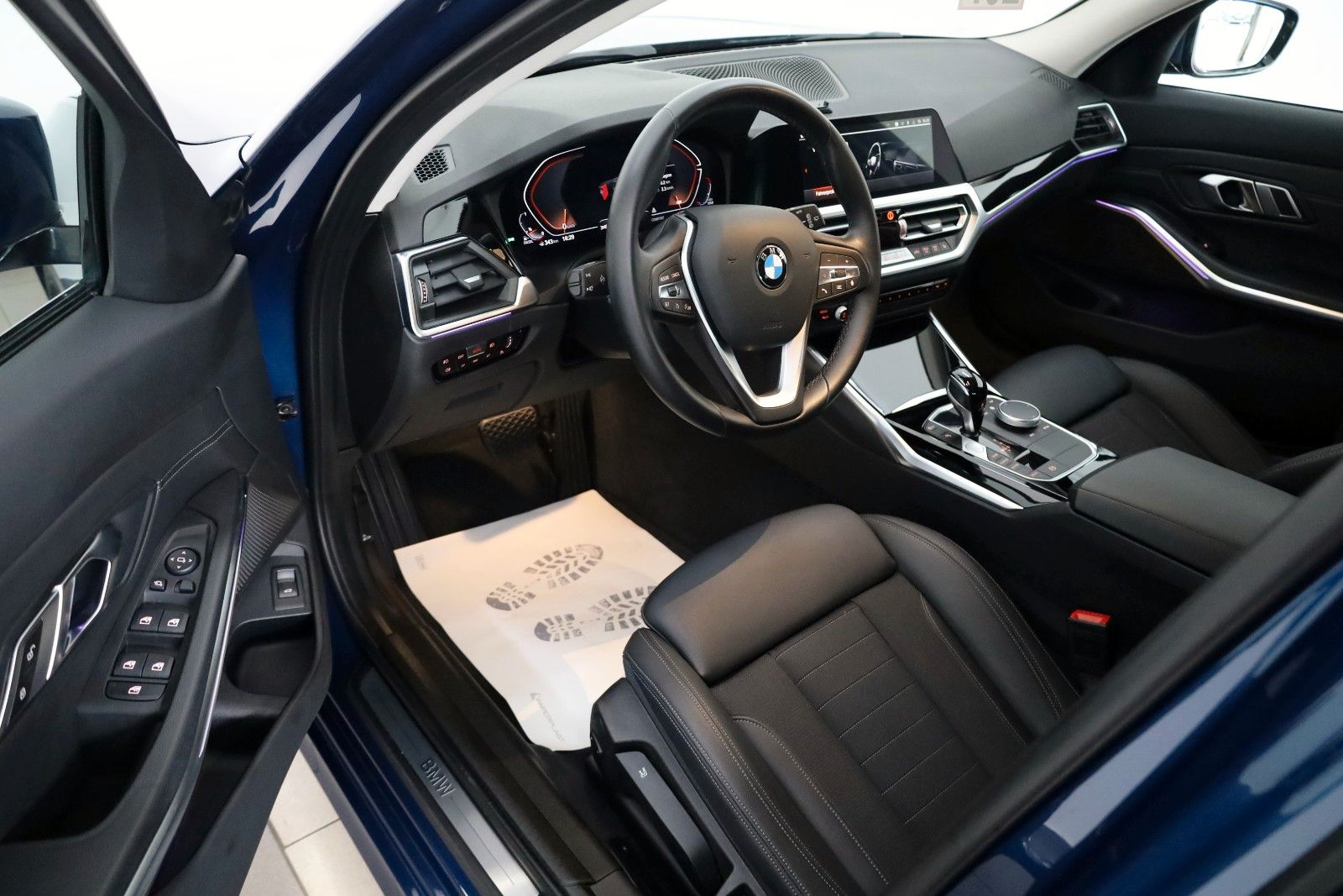 Fahrzeugabbildung BMW 330d xDrive Touring Sport Line T.Leder,Navi,LED