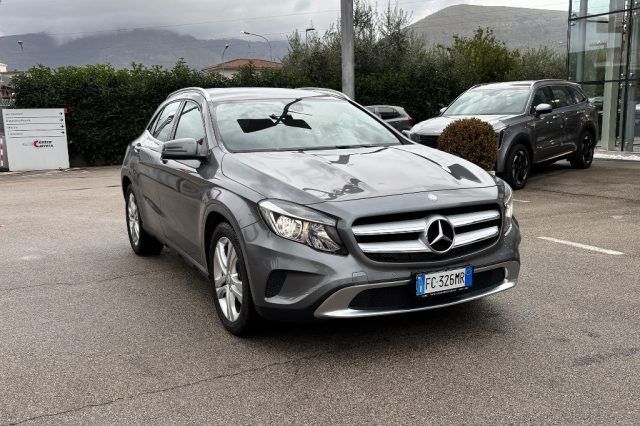 Mercedes-Benz MERCEDES-BENZ GLA 200 d Automatic 4Matic Sport