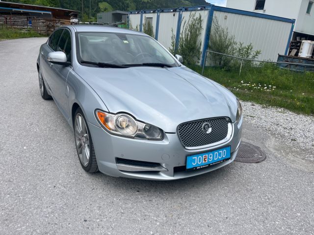 Jaguar XF 2.7 L V6 Diesel Premium Luxury/ NAVI/ F1/ XEN