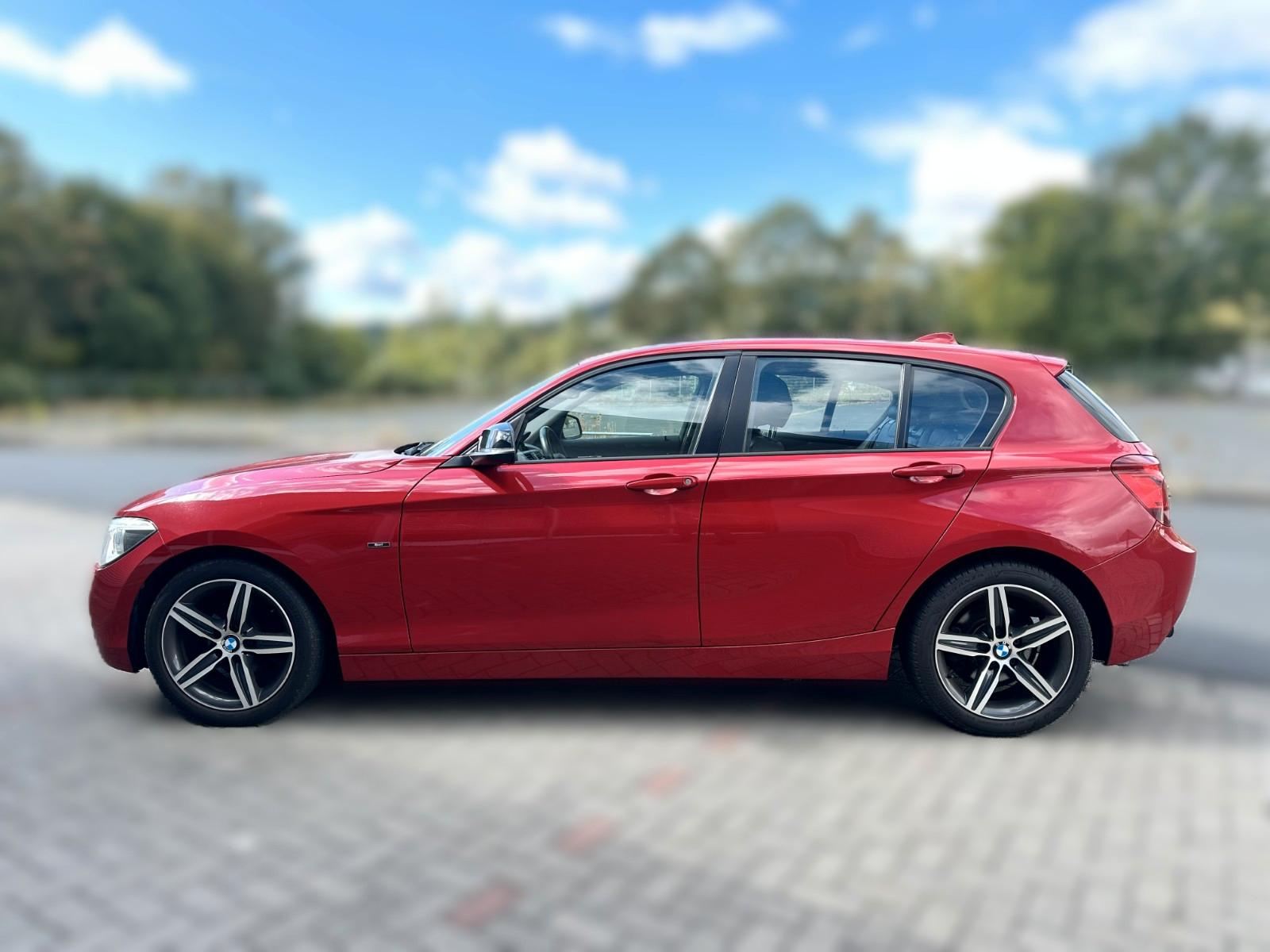 BMW 116i Sport Line Vollleder Bi-Xenon Navi 1.Hand